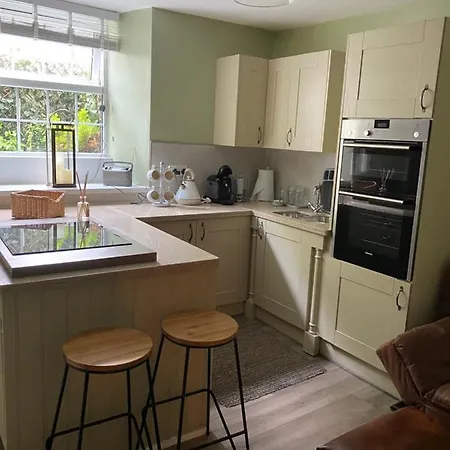 Busy Beas Cottage Apartment Workington