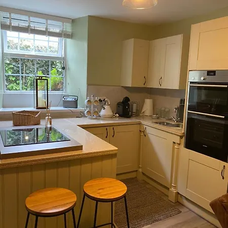Apartment Busy Beas Cottage